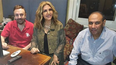 كلاكيت ثالث مرة.. نادية مصطفى تتعاون مع الشاعر طارق وهدان | تفاصيل