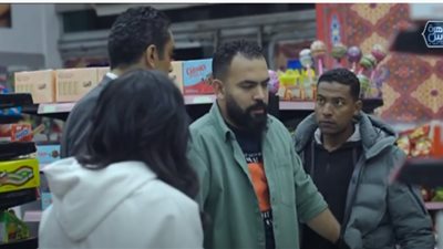 خالد عليش للضيف: أنت داهن فولتارين.. وبتسرق يا أبو رحاب (شاهد)