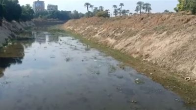 (فيديو) مخرات السيول بقنا تستقبل المياه التي سقطت على سلاسل جبال البحر الأحمر