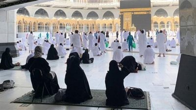 السعودية تحذر.. غرامة مالية للقادمين لآداء مناسك العمرة من دون تصريح| تفاصيل