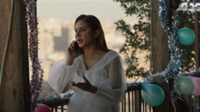 (فيديو) طلاق نيللي كريم بفستان الفرح في الحلقة الأولى من فاتن أمل حربي