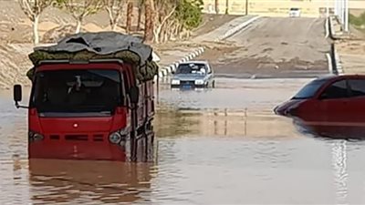 إيمان شاكر: خسائر مادية في أسوان نتيجة كثافة المياه بالشوارع (فيديو)