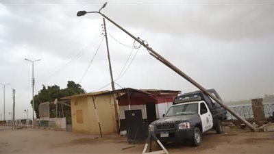 الأرصاد: عواصف ترابية وأمطار تضرب محافظتي الأقصر وقنا تستمر حتى صباح غد (فيديو)