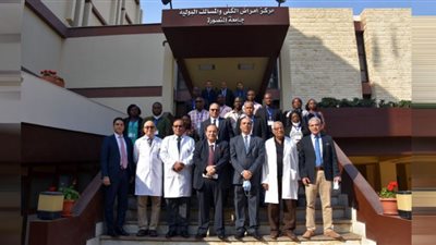 افتتاح الدورة التدريبية الدولية بمركز أمراض الكلى والمسالك البولية بجامعة المنصورة