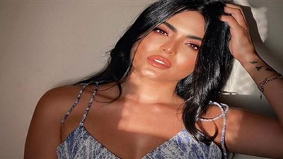 بأنامل شريف طانيوس.. أسماء جلال تتألق بملامح ناعمة