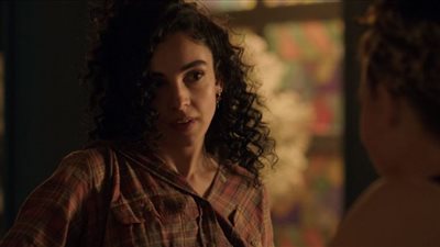 سلمي أبو ضيف تدعي الزواج هربًا من الحب في راجعين يا هوى