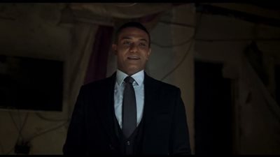 مسلسل سوتس بالعربي الحلقة الثانية| التحرش مفتاح نجاح أحمد داود مع آسر ياسين