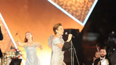 أصالة تكشف مفاجأة مع زوجها فائق حسن من مهرجان الموسيقى العربية