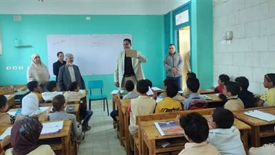 مدير عام إدارة جهينة التعليمية يتفقد مدرستى فزارة و التحرير