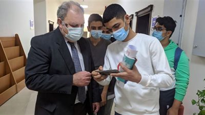 رئيس جامعة بنى سويف التكنولوجية يتفقد انتظام العملية التعليمية