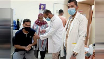 خطوات الحصول على لقاح كورونا لطلاب الجامعات| رابط موقع وزارة الصحة