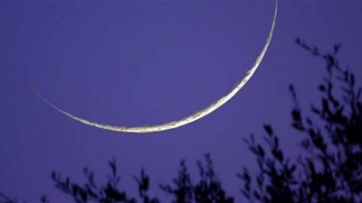 الليلة هلال رمضان يقترن بنجوم الثريا