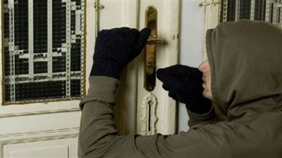 تجديد حبس المتهمين بسرقة شقة بالشروق