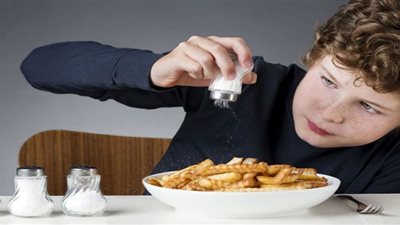 أطباء يحذرون: الملح سبب رئيسي للإصابة بأمراض القلب