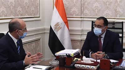 رئيس الوزراء: اهتمام رئاسى بمجمع الإصدارات المؤمنة ليساهم فى ملف التحول الرقمي