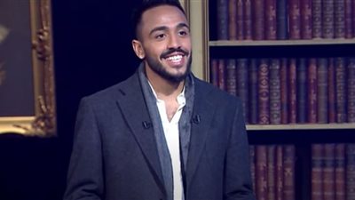 كهربا: دكة الأهلي أحسن من اللعب أساسيًا في الزمالك (فيديو)