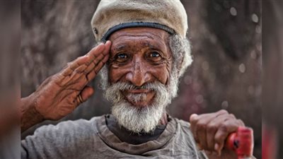 توصيل المساعدة المستحقة أو المعاش للمسن ديلفري.. تفاصيل