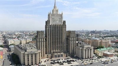 روسيا تتوعد بالانتقام بعد طرد 15 من دبلوماسييها من الدنمارك