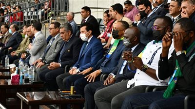 وزير الرياضة يؤازر المنتخب في مباراته أمام الجابون باستاد برج العرب