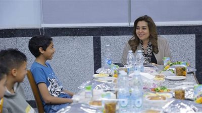 محافظ دمياط تشارك بحفل الإفطار الجماعى مع الأيتام وذوى الهمم