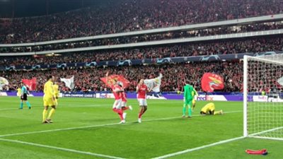 بنفيكا يقلص الفارق أمام ليفربول (فيديو)