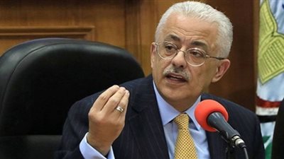 طارق شوقي يكشف حقيقة إلغاء حافز التطوير للمعلمين