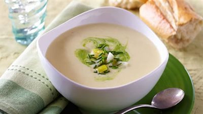 لشتاء دافيء.. طريقة تحضير شوربة البصل