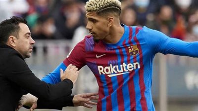 وكيل أراخو يحسم موقفه من التجديد مع برشلونة