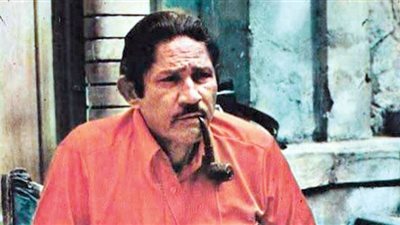 خيري حسن يكتب: نيازى مصطفى.. لا أحد هنا سوى الصمت والموت