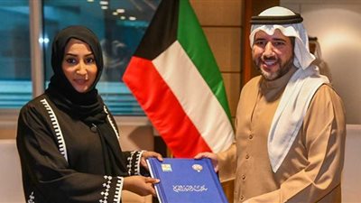 الإمارات والكويت يوقعان مذكرة تفاهم في مجال حماية البيئة