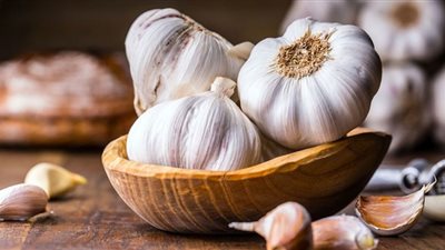 لمرضى القولون.. تعرف على هذه الحيل لوضع الثوم في وجباتك