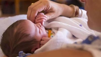 حبس المتهم بالاشتراك مع الأم في قتل رضيعتها بالوراق