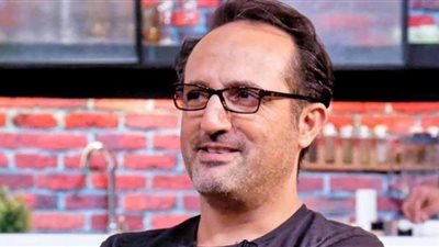 ظهور خاص لشريف مدكور وفضيحة هشام جمال ع الهوا| ملخص مسلسل في بيتنا روبوت 2 الحلقة 6