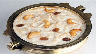 طريقة تحضير شعرية باللبن وحيل لتجنب تنشيفها