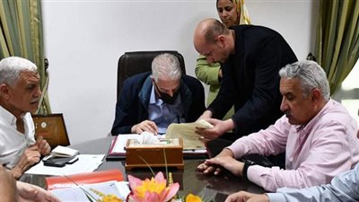 محافظ جنوب سيناء يعتمد موافقات الجهاز الوطني لتنمية شبه جزيرة سيناء الخاصة بالتجمعات التنموية