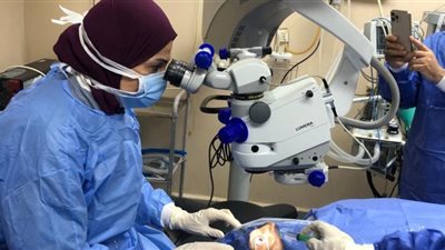 توريد أحدث ميكروسكوب لجراحات العيون بمستشفيات جامعة المنوفية