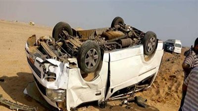 بالأسماء.. مصرع 7 أشخاص بينهم طفل في حادث انقلاب سيارة أجرة واشتعالها