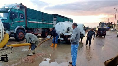 توقف أعمال الصيد في ميناء المعدية بسبب سوء الاحوال الجوية