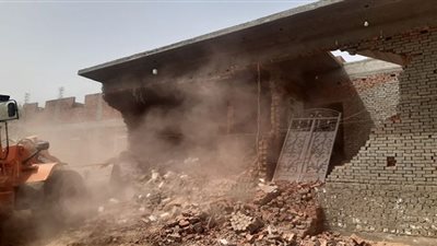 إزالة ٢٤ حالة بناء مخالف وتعديات على الأراضي الزراعية بالجيزة