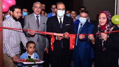 صور.. رئيس جامعة سوهاج يفتتح مبنيين للإسكان الخارجي