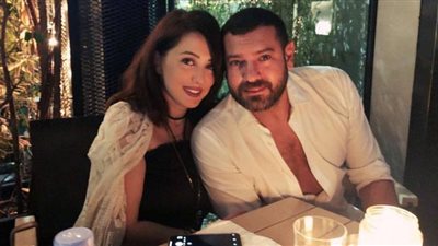 (فيديو) عمرو يوسف: كندة علوش أجمل فنانة