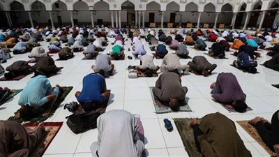 الإفتاء توضح حكم الاستراحة بين كل ترويحتين