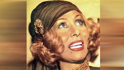 إطلالات سهير البابلي طوال 60 عامًا من الفن |احتشام أبلة عفت وأناقة بكيزة الدرملي (صور)