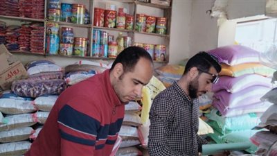 إعدام 819 كيلو أغذية فاسدة بالمنيا