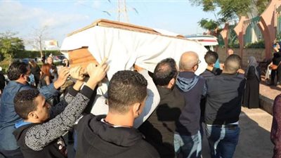 صور.. تشييع جثمان الإعلامية أسماء مصطفى بمسجد الشرطة