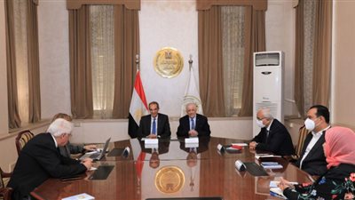 وزير التعليم يناقش مبادرة 