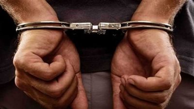 ضبط صاحب مصنع معسل دون ترخيص يقلد العلامات التجارية بسوهاج