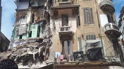 مصرع طفل وإصابة 3 آخرين في انهيار عقار في الإسكندرية