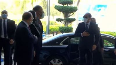 فيديو.. الرئيس السيسي يصل مقر انعقاد قمة الكوميسا