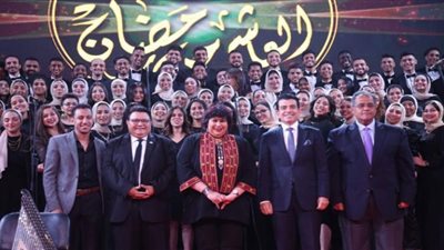 وزيرة الثقافة تفتتح معرض مساجد القاهرة التاريخية